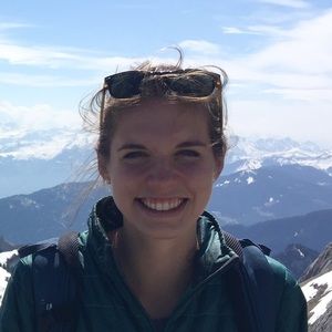 Meet your Posher, Emily